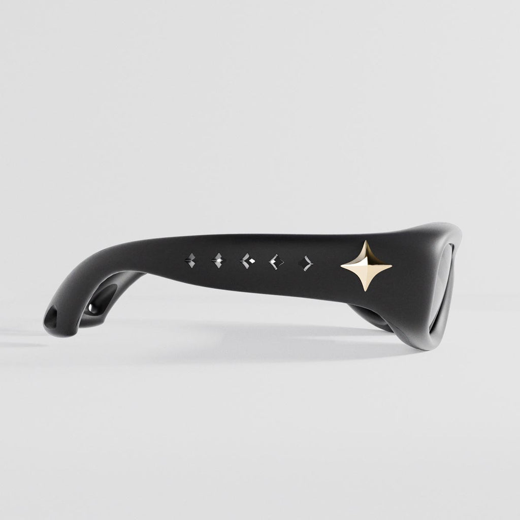 FOM 001 'MATTER BLACK'